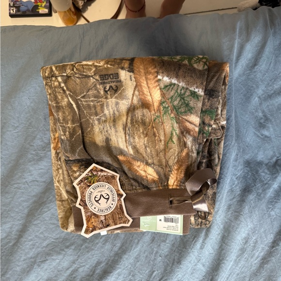 Real tree pajama bottoms - Picture 3 of 3